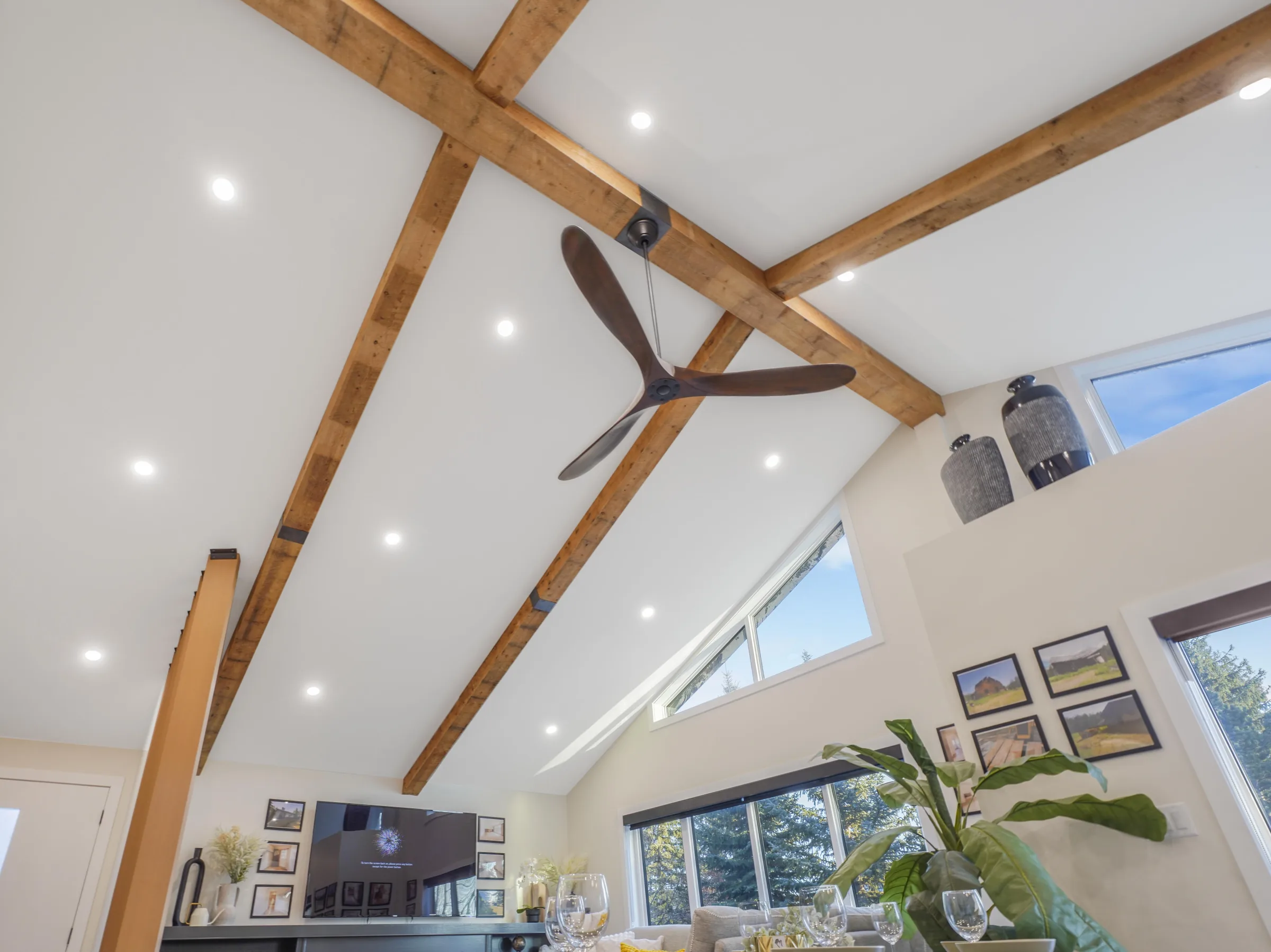 Ceiling beam detail, alternate angle