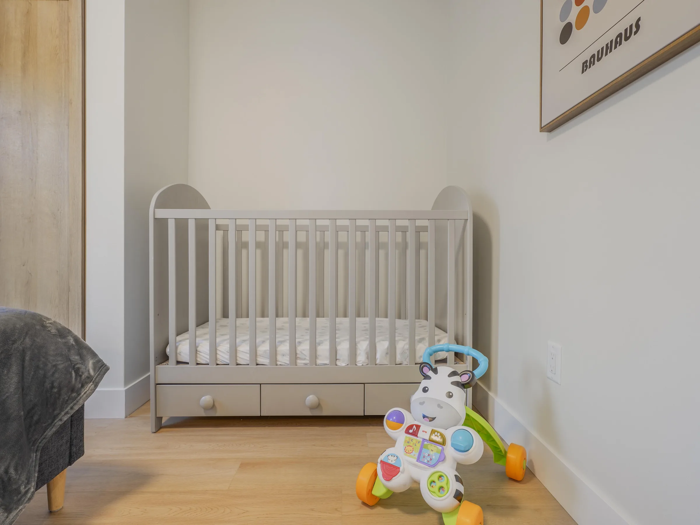 Nursery crib close-up