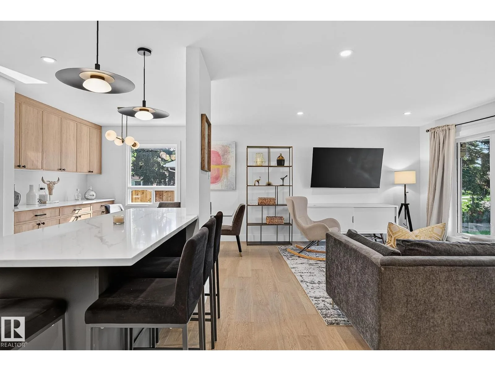 Kitchen island detail